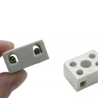 Porcelanowy izolator kostka elektryczna