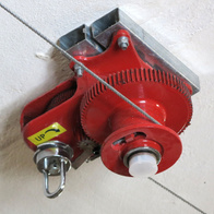 Winda ręczna sufitowa do regulacji wysokości linii w systemach karmienia do 1500 kg