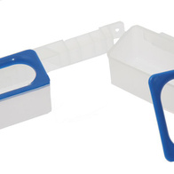 Pojnik karmnik podwójny z uchwytem do cel i klatek wystawowych dla gołębi