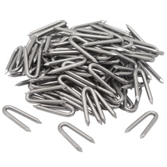 Skoble do mocowania siatki leśnej na słupkach drewnianych 100 szt.