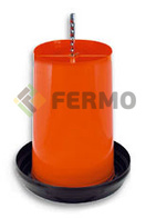 Karmnik z dozownikiem 27l 20kg