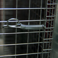 Sprężyna z zaczepami do zamykania drzwi klatek dla zwierząt - 65 mm