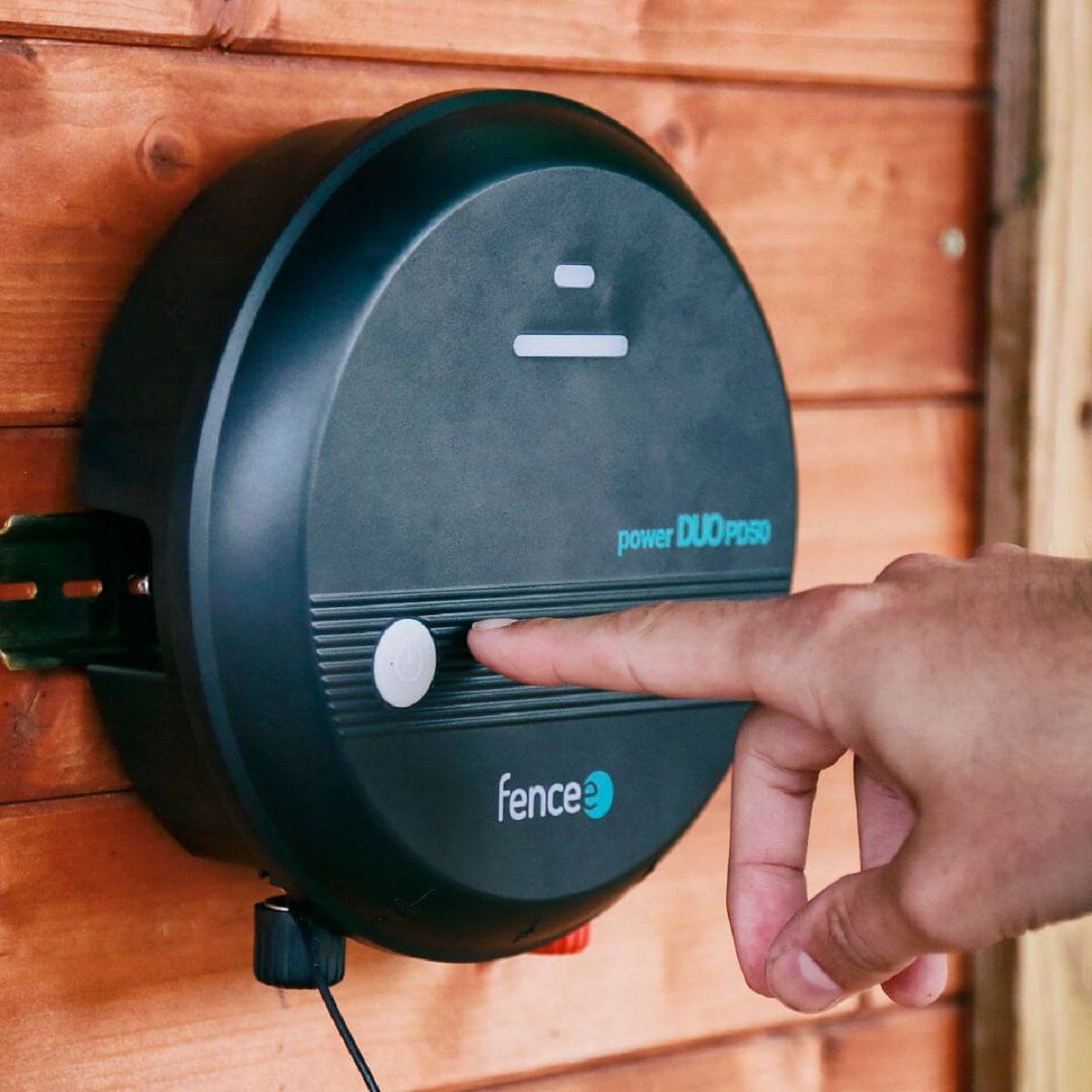 Elektryzator sieciowo-akumulatorowy 3 J Fencee Power DUO PD30