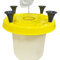 Poidło dla kur z korkiem, uchwytem i nóżkami 15 l