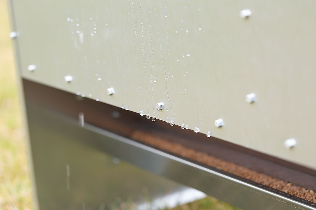 Karmidło dla kur odporne na deszcz